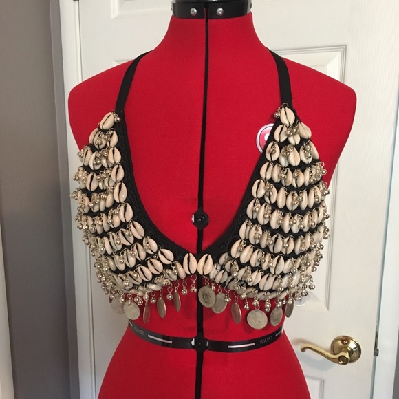 Accessories - Tribal style cowrie shell belly dance bra szL
